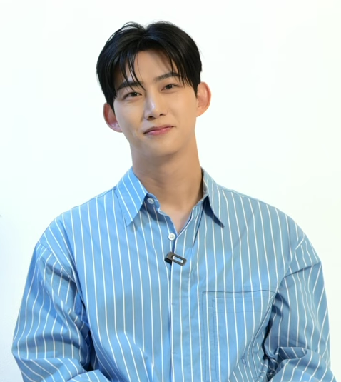 2023년 인터뷰 영상의 옥택연 사진